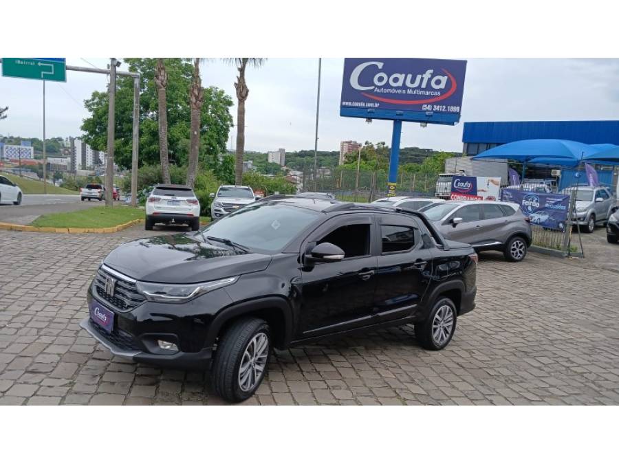 FIAT - STRADA - 2023/2024 - Preta - R$ 122.000,00