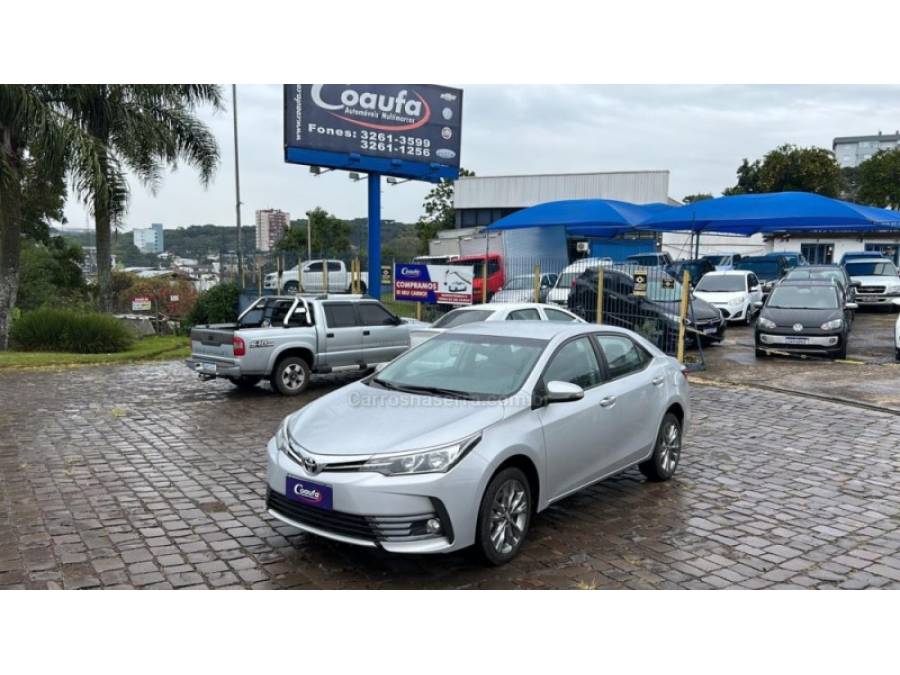 TOYOTA - COROLLA - 2019/2019 - Prata - R$ 116.000,00