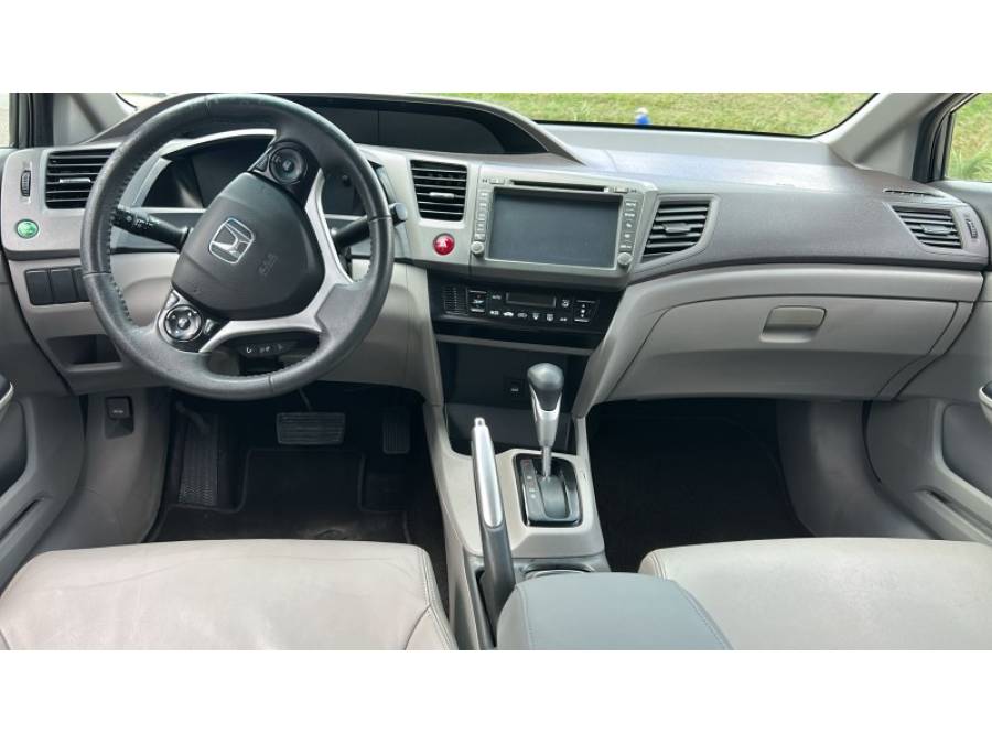 HONDA - CIVIC - 2013/2014 - Cinza - R$ 72.000,00