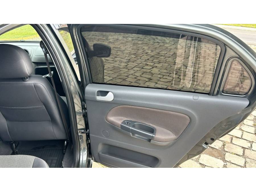 VOLKSWAGEN - GOL - 2013/2014 - Cinza - R$ 44.000,00