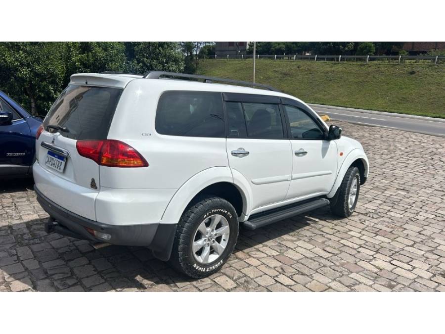 MITSUBISHI - PAJERO DAKAR - 2011/2012 - Branca - R$ 105.000,00