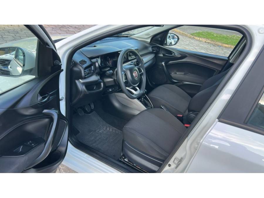 FIAT - ARGO - 2018/2018 - Branca - R$ 51.900,00