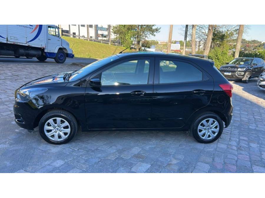 FORD - KA + - 2015/2016 - Preta - R$ 39.000,00