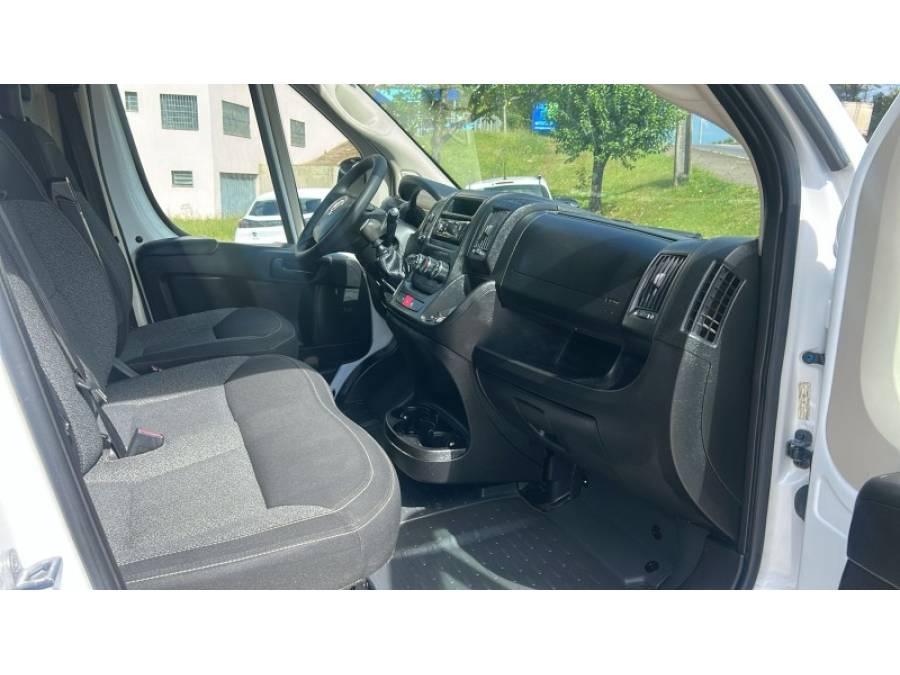 FIAT - DUCATO - 2017/2018 - Branca - R$ 144.000,00