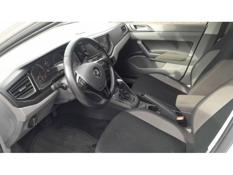 VOLKSWAGEN - POLO - 2019/2020 - Branca - R$ 80.000,00