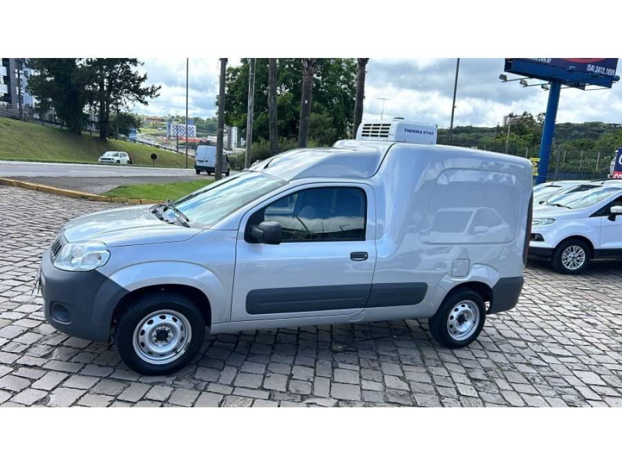 FIAT - FIORINO - 2018/2018 - Prata - R$ 74.900,00