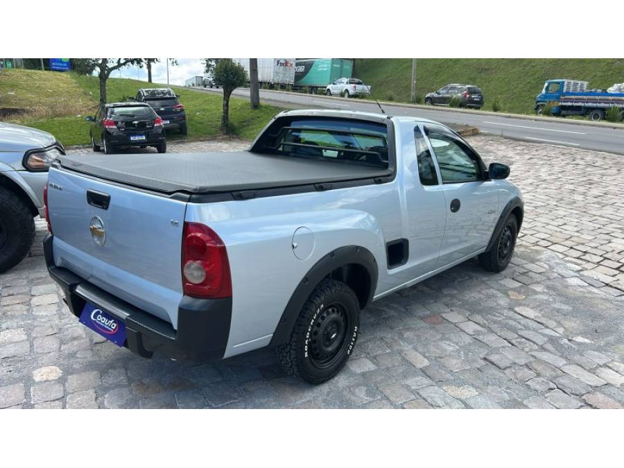 CHEVROLET - MONTANA - 2009/2010 - Prata - R$ 37.000,00