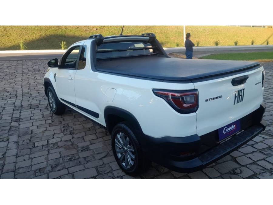 FIAT - STRADA - 2021/2022 - Branca - R$ 80.000,00