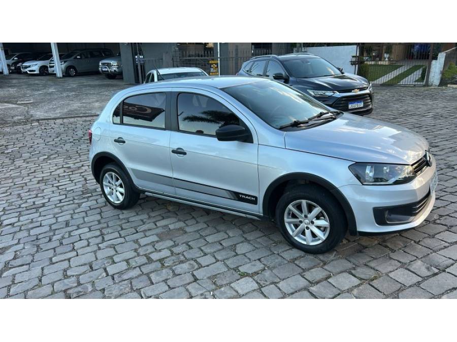 VOLKSWAGEN - GOL - 2014/2014 - Prata - R$ 39.990,00