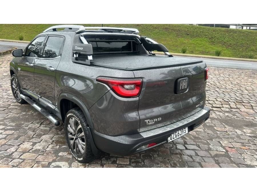 FIAT - TORO - 2022/2022 - Cinza - R$ 139.000,00