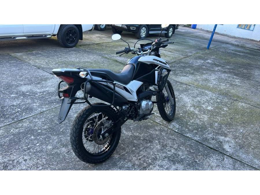 HONDA - NXR 160 - 2023/2023 - Branca - R$ 21.900,00