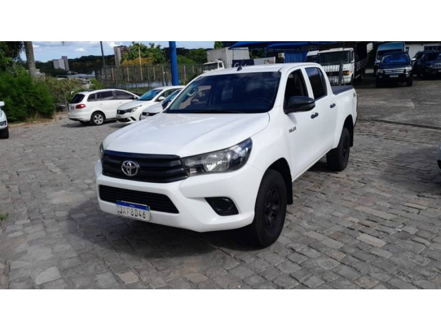 TOYOTA - HILUX - 2020/2020 - Branca - R$ 156.000,00