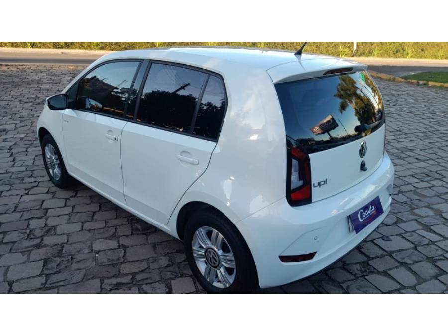 VOLKSWAGEN - UP - 2017/2018 - Branca - R$ 54.000,00