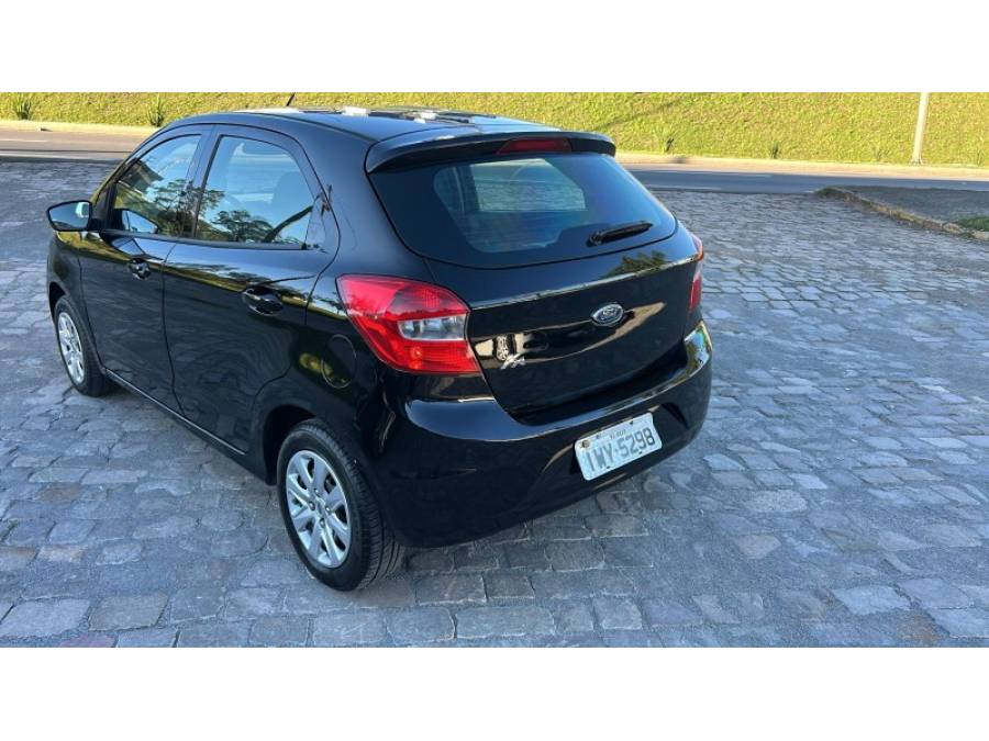 FORD - KA + - 2015/2016 - Preta - R$ 39.000,00