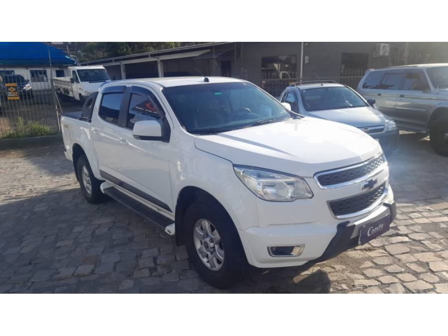 CHEVROLET - S10 - 2012/2013 - Branca - R$ 112.000,00
