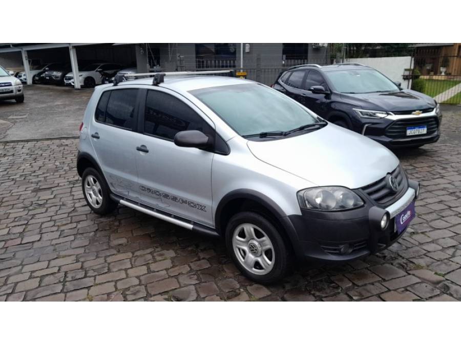 VOLKSWAGEN - CROSSFOX - 2009/2009 - Prata - R$ 30.900,00