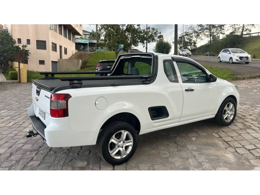CHEVROLET - MONTANA - 2016/2017 - Branca - R$ 55.000,00