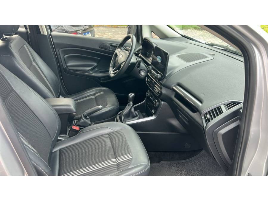 FORD - ECOSPORT - 2017/2018 - Prata - R$ 75.500,00