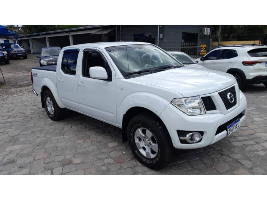 NISSAN - FRONTIER - 2015/2015 - Branca - R$ 96.000,00