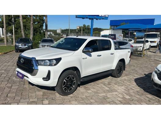 TOYOTA - HILUX - 2024/2024 - Branca - R$ 262.000,00
