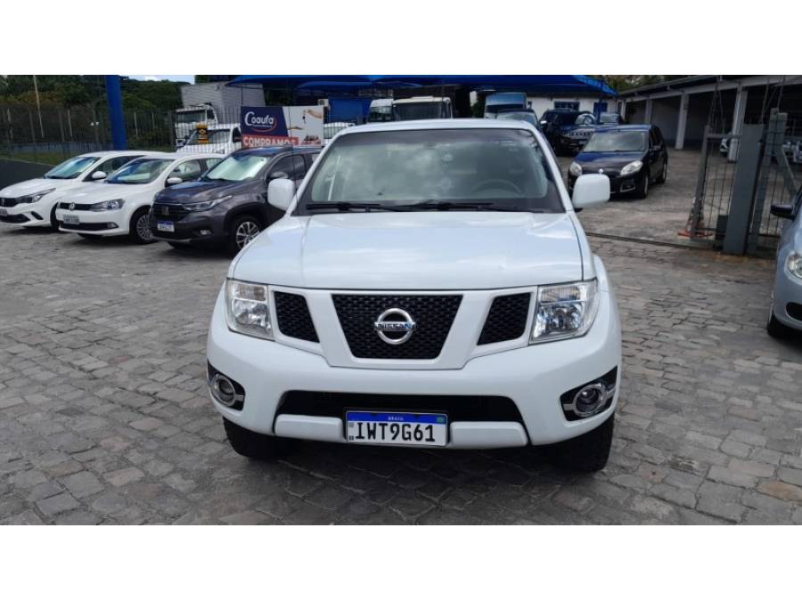 NISSAN - FRONTIER - 2015/2015 - Branca - R$ 96.000,00