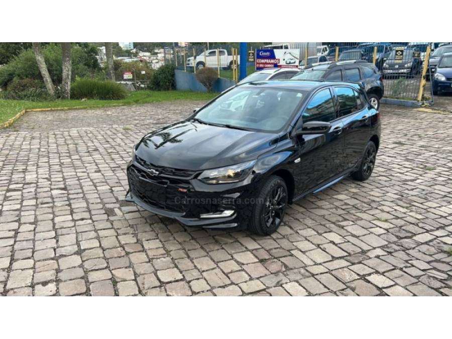 CHEVROLET - ONIX - 2023/2024 - Preta - R$ 106.900,00