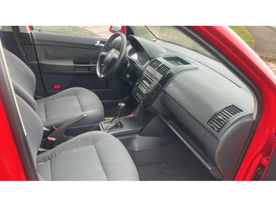 VOLKSWAGEN - POLO - 2007/2007 - Vermelha - R$ 37.000,00