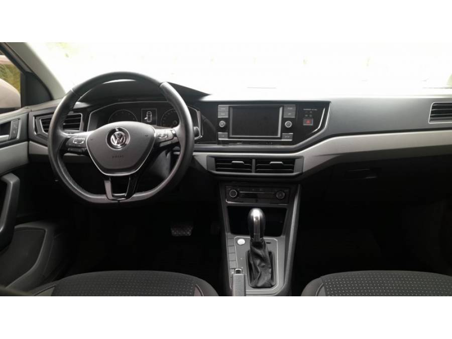 VOLKSWAGEN - POLO - 2019/2020 - Branca - R$ 80.000,00