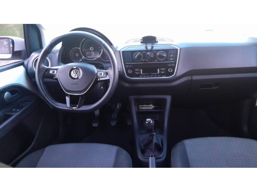 VOLKSWAGEN - UP - 2017/2018 - Branca - R$ 54.000,00