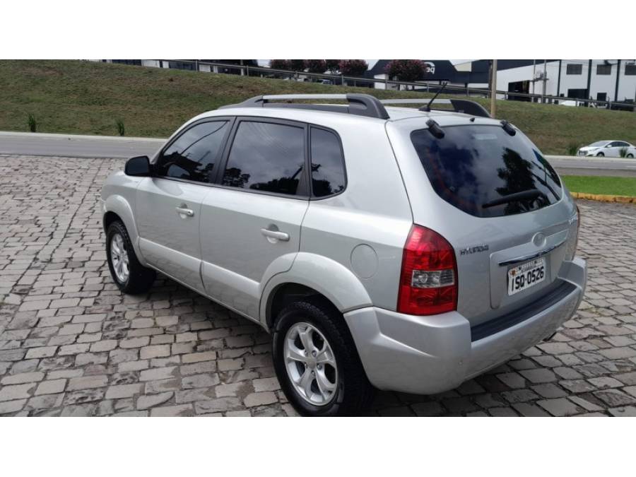 HYUNDAI - TUCSON - 2011/2012 - Prata - R$ 45.000,00