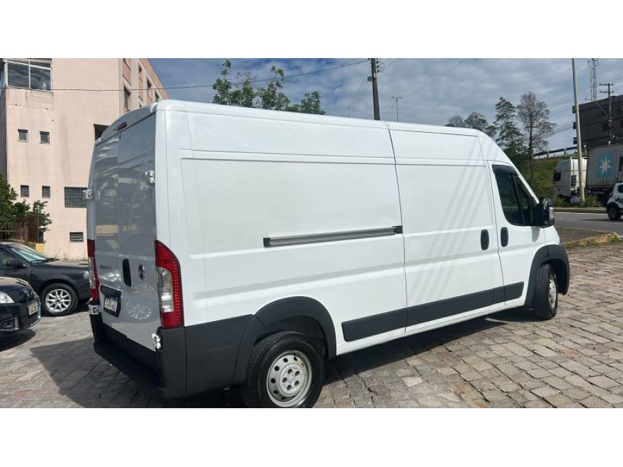 FIAT - DUCATO - 2017/2018 - Branca - R$ 144.000,00