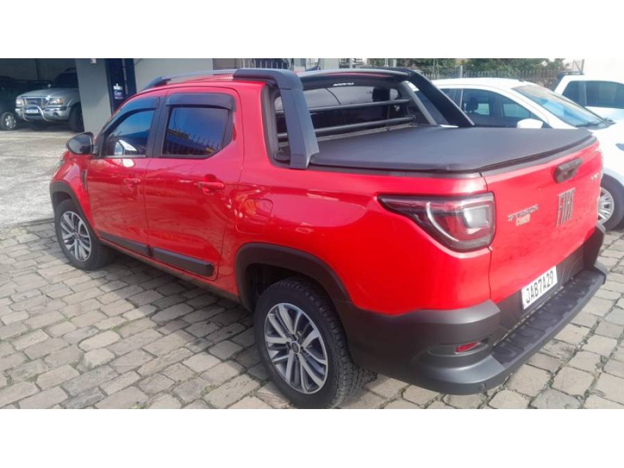 FIAT - STRADA - 2021/2021 - Vermelha - R$ 99.000,00
