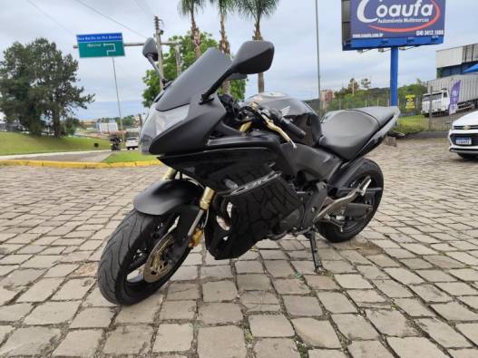 HONDA - CBR 600F - 2011/2012 - Preta - R$ 35.000,00