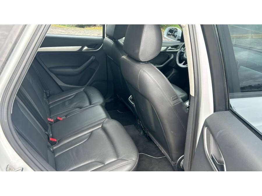 AUDI - Q3 - 2016/2017 - Branca - R$ 95.000,00