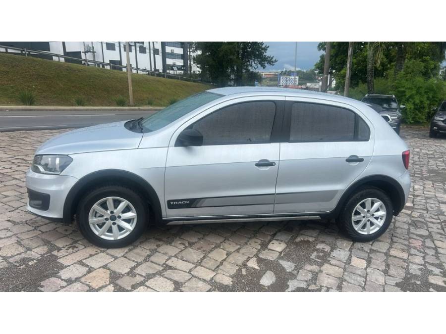 VOLKSWAGEN - GOL - 2014/2014 - Prata - R$ 39.990,00