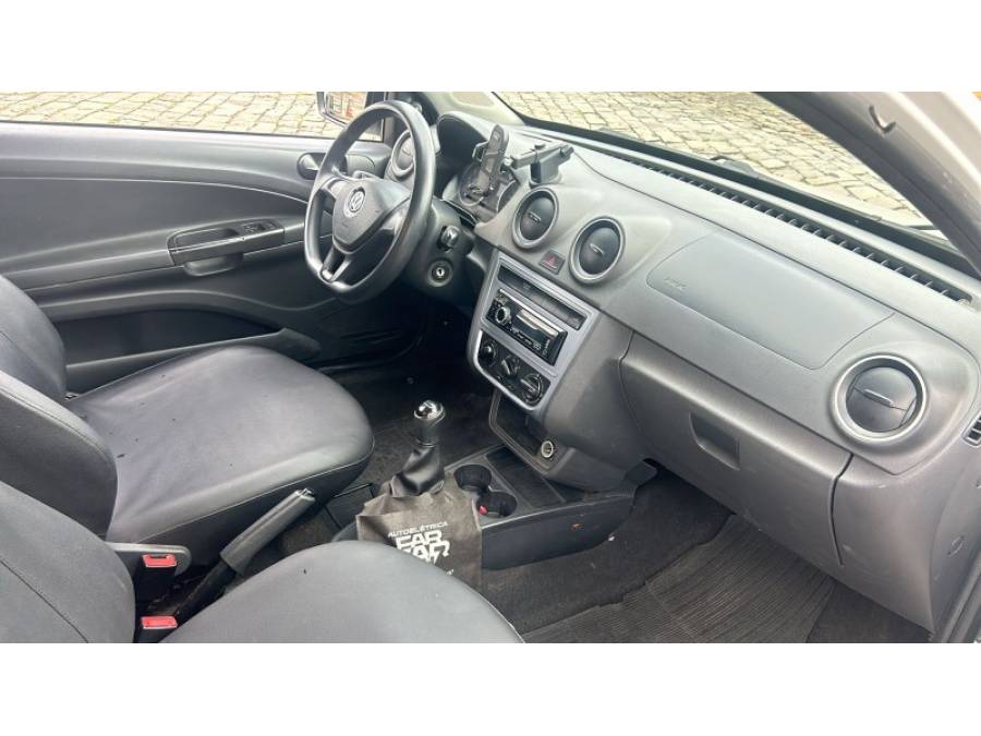 VOLKSWAGEN - SAVEIRO - 2017/2018 - Branca - R$ 53.000,00