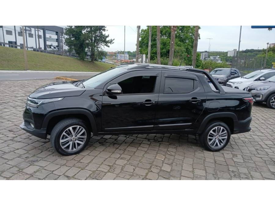 FIAT - STRADA - 2023/2024 - Preta - R$ 122.000,00