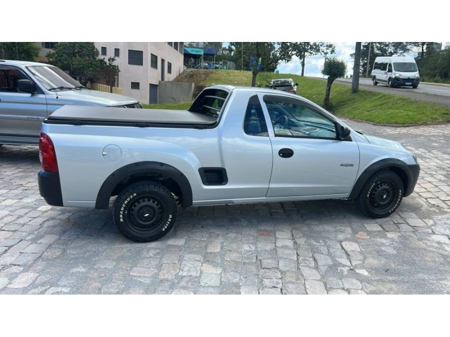 CHEVROLET - MONTANA - 2009/2010 - Prata - R$ 37.000,00