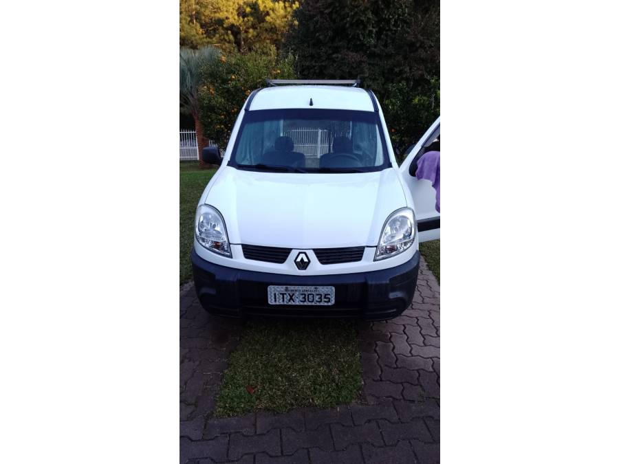 RENAULT - KANGOO - 2012/2013 - Branca - R$ 45.000,00