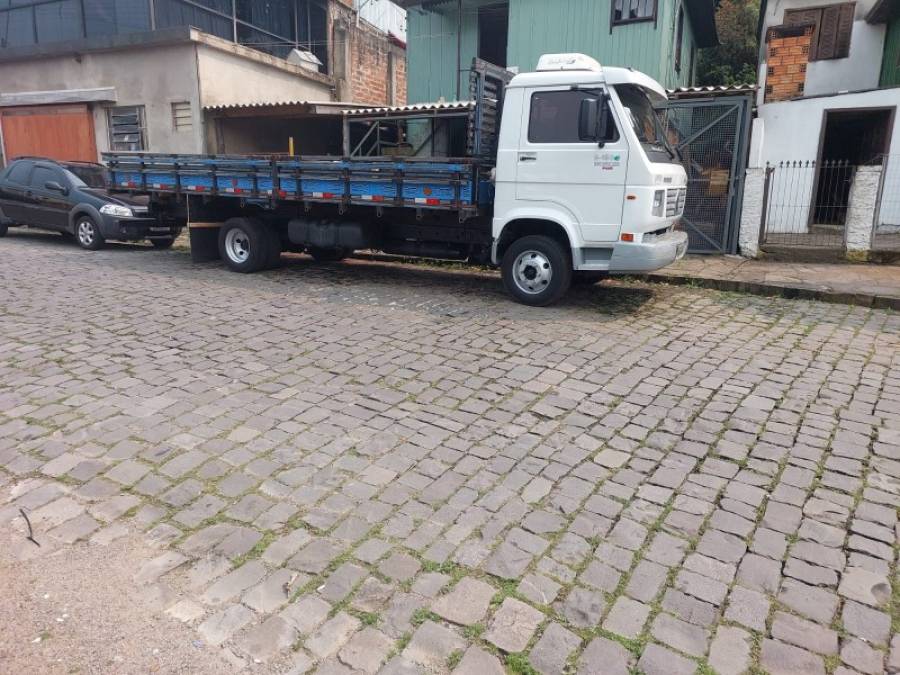 VOLKSWAGEN - 9-150 - 2009/2009 - Branca - R$ 165.000,00