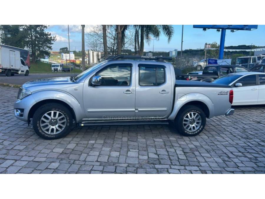 NISSAN - FRONTIER - 2015/2015 - Prata - R$ 100.000,00