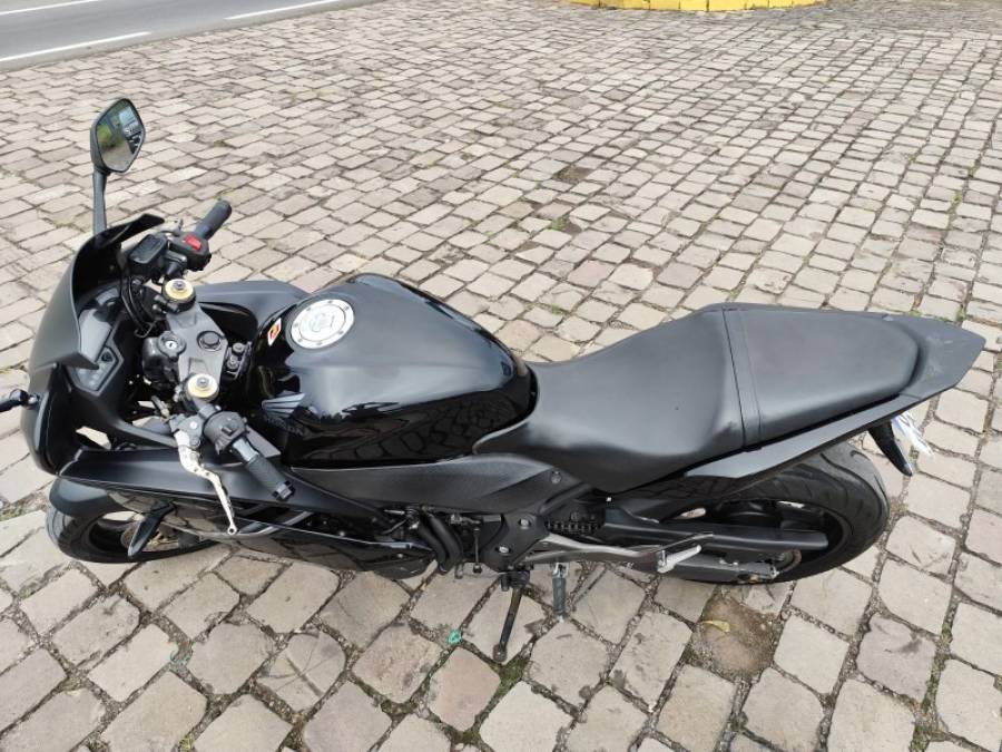 HONDA - CBR 600F - 2011/2012 - Preta - R$ 35.000,00